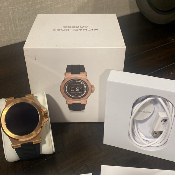 MICHAEL KORS Access Dylan Men’s Watch - Picture 5 of 8